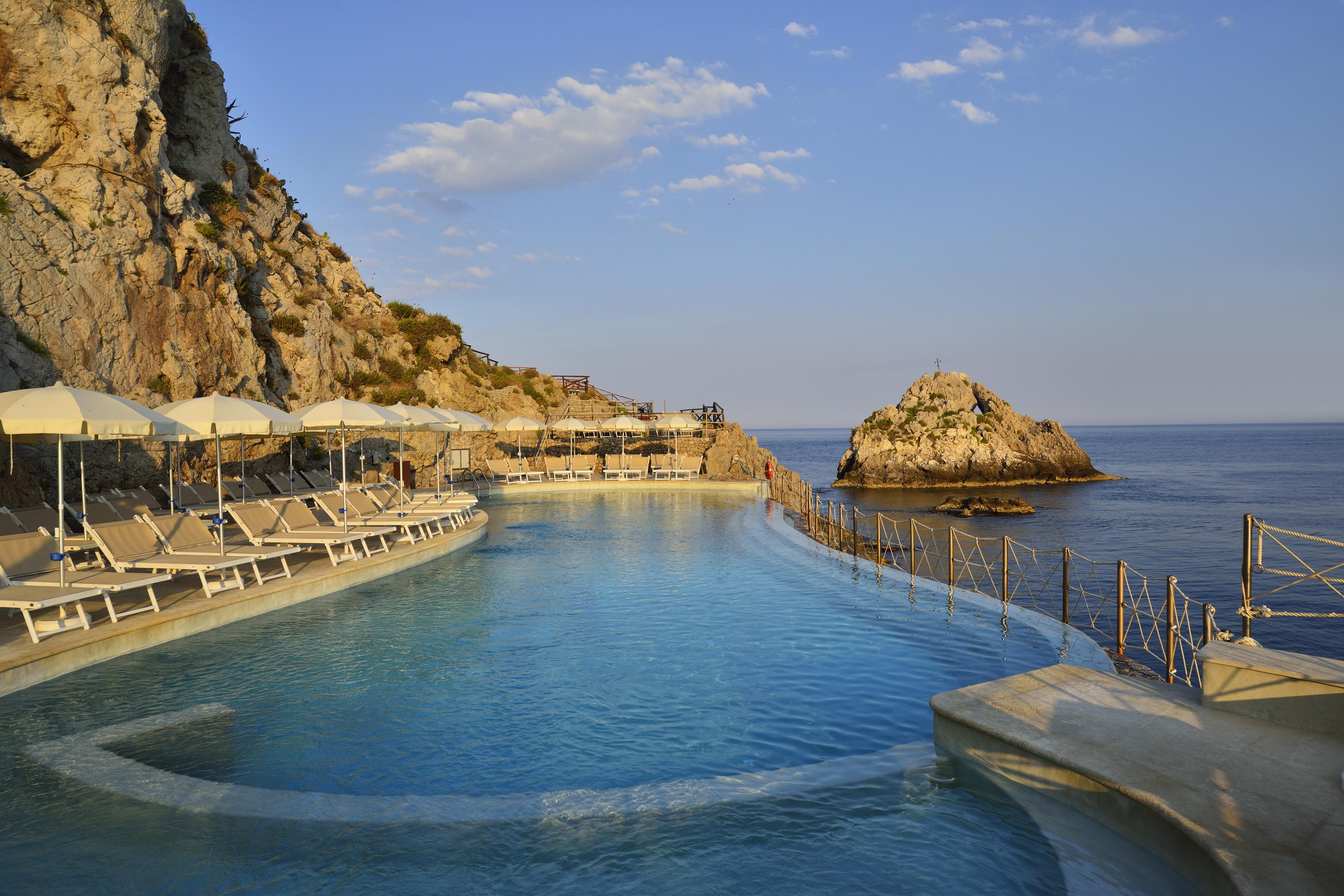 ОТЕЛЬ UNAHOTELS CAPOTAORMINA ТАОРМИНА 4* (Италия) - от 34345 RUB | NOCHI